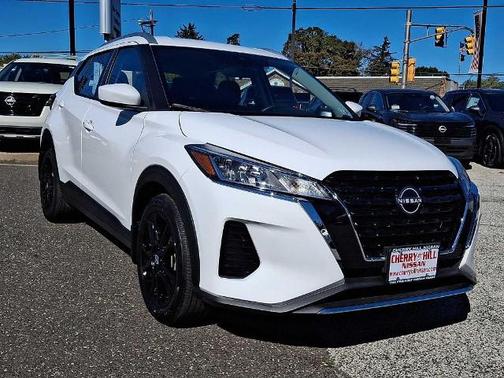 2023 Nissan Kicks SV