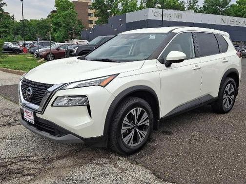 White 2023 Nissan Rogue SV