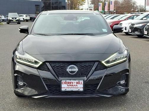 2023 Nissan Maxima SR