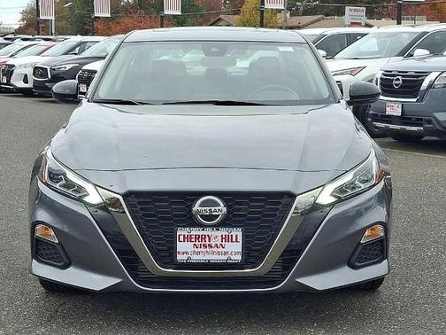 2022 Nissan Altima 2.0 SR
