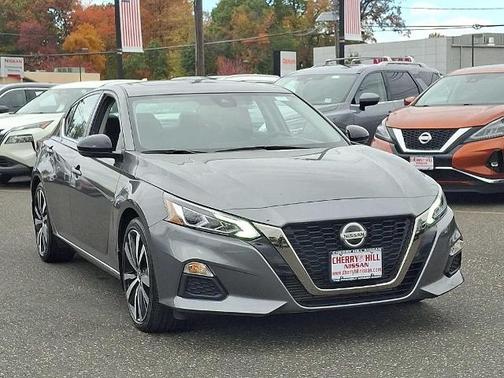 2022 Nissan Altima 2.0 SR