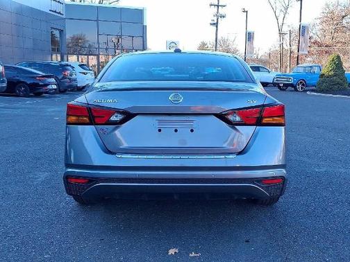 2021 Nissan Altima 2.5 SV