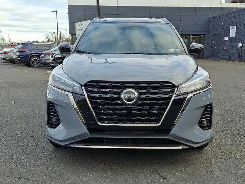 2021 Nissan Kicks SR