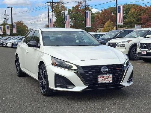 2025 Nissan Altima SR