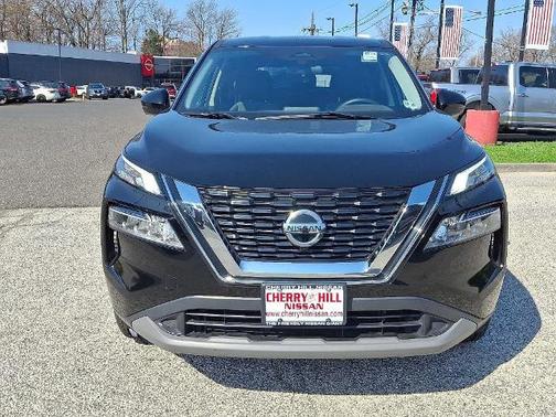 Black 2021 Nissan Rogue SV