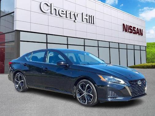 Black 2024 Nissan Altima 2.5 SR
