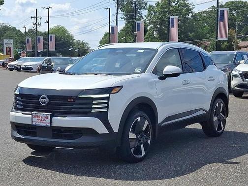 2025 Nissan Kicks SR
