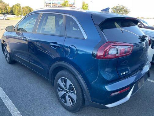 2017 Kia Niro LX