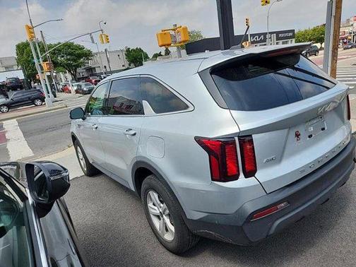 2022 Kia Sorento LX