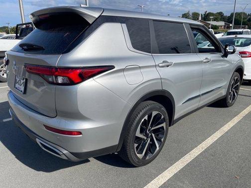 2022 Mitsubishi Outlander ES 2.5 2WD