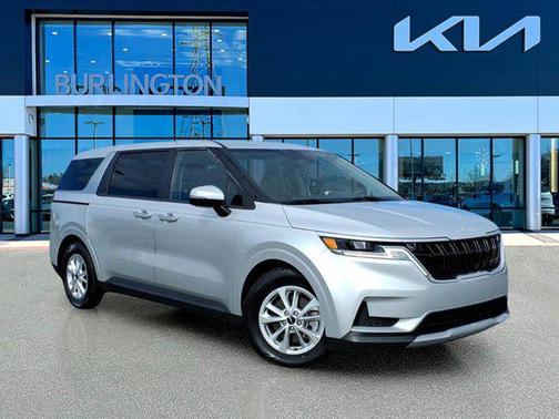 2023 Kia Carnival LX