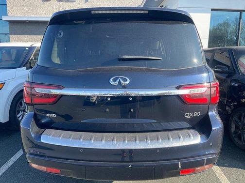 2021 INFINITI QX80 Luxe