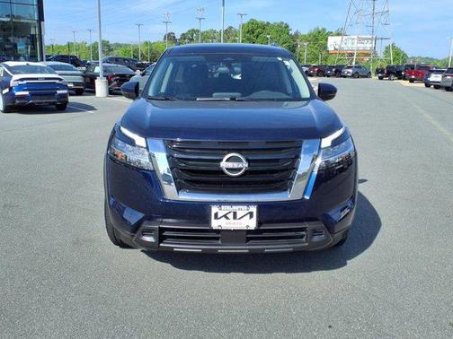 2022 Nissan Pathfinder SV 4WD