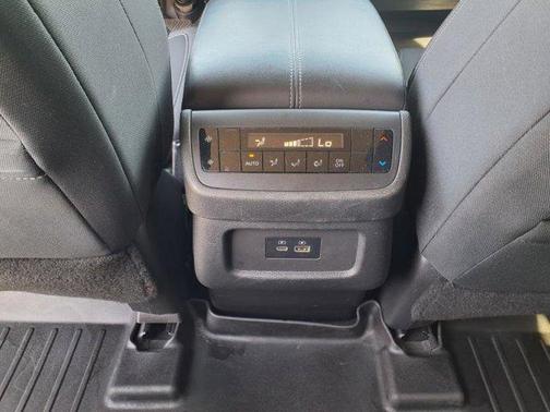 2022 Nissan Pathfinder SV 4WD
