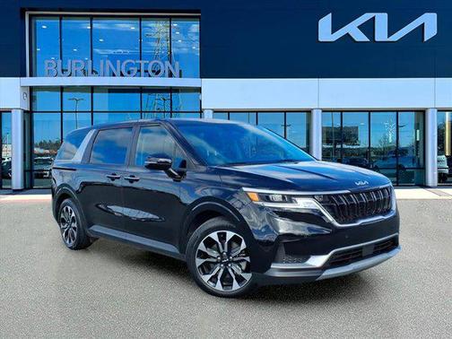 2024 Kia Carnival EX