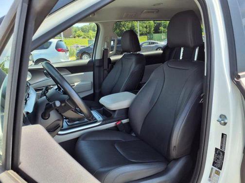 2022 Kia Carnival LXS