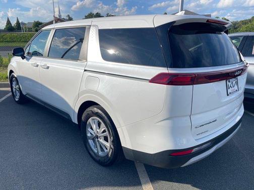 2022 Kia Carnival LXS