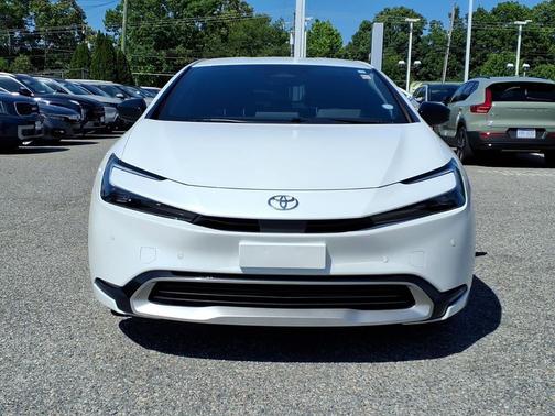 Wind Chill Pearl 2023 Toyota Prius Prime XSE