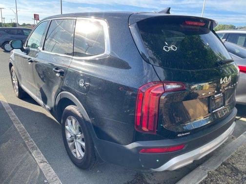 2022 Kia Telluride LX