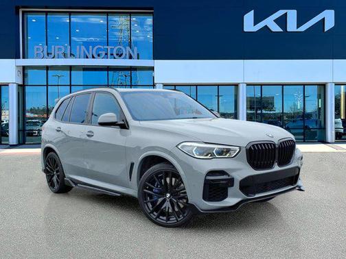 2022 BMW X5 M50i