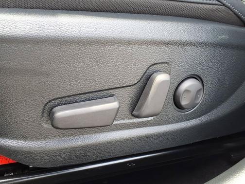 Gravity Gray 2026 Kia Seltos EX