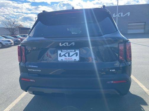 2023 Kia Sorento EX