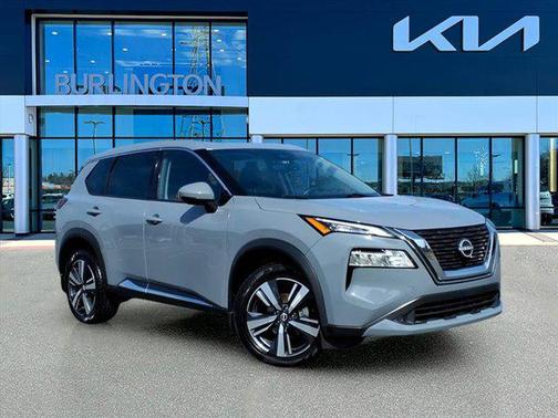 2022 Nissan Rogue SL