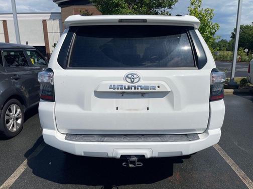 Super White 2019 Toyota 4Runner SR5