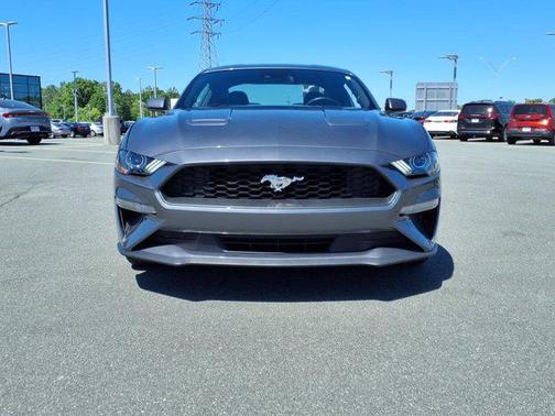2022 Ford Mustang EcoBoost