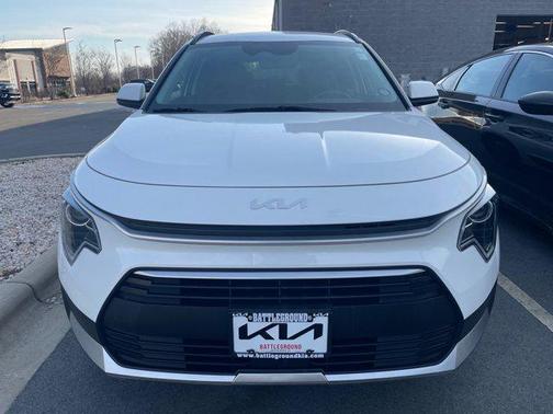 2023 Kia Niro EX