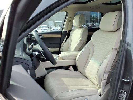 2023 Genesis GV80 2.5T