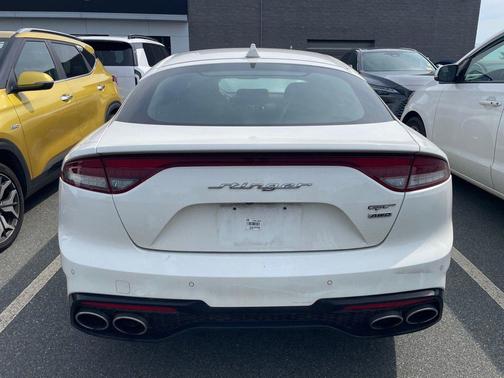 Snow White Pearl 2022 Kia Stinger GT1