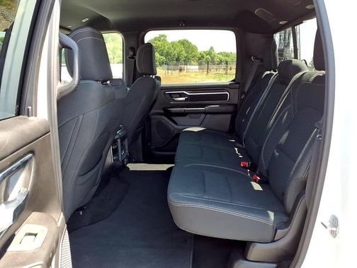 Bright White Clearcoat 2025 RAM 1500 Big Horn/Lone Star