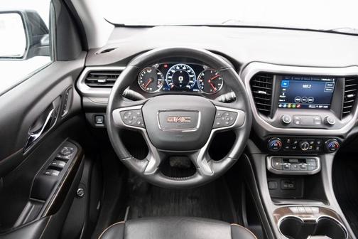 2022 GMC Acadia AT4