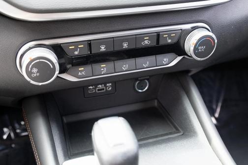 2021 Nissan Altima 2.0 SR