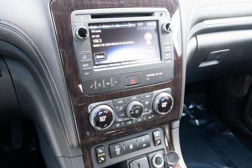 2017 Chevrolet Traverse 2LT