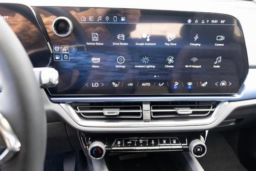 2025 Chevrolet Equinox EV LT 2