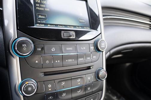 2015 Chevrolet Malibu 1LT
