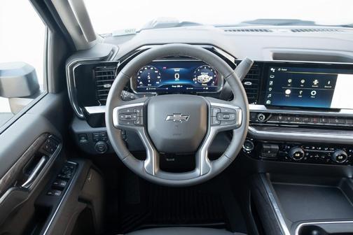 2025 Chevrolet Silverado 3500 LTZ