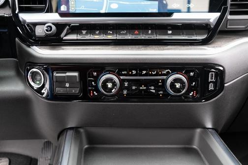 2025 Chevrolet Silverado 3500 LTZ