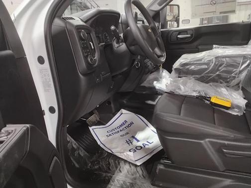 2026 Chevrolet Silverado 3500 WT