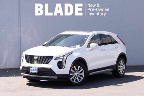 White 2022 Cadillac XT4 Premium Luxury