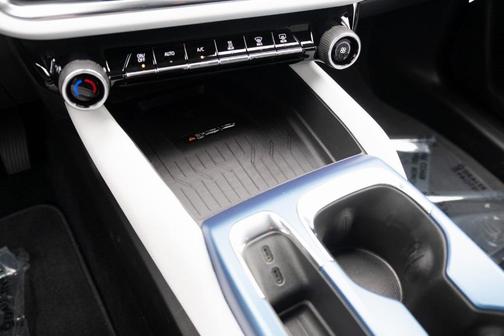 2026 Chevrolet Equinox EV LT 2