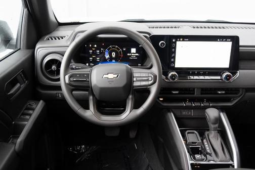 2025 Chevrolet Colorado WT