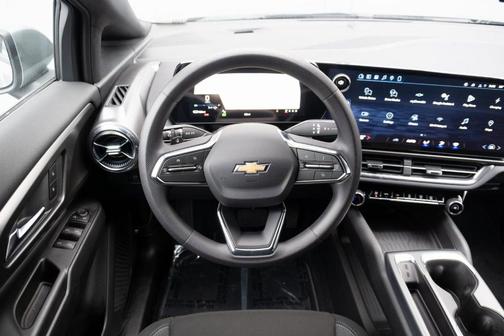 2026 Chevrolet Equinox EV LT 1