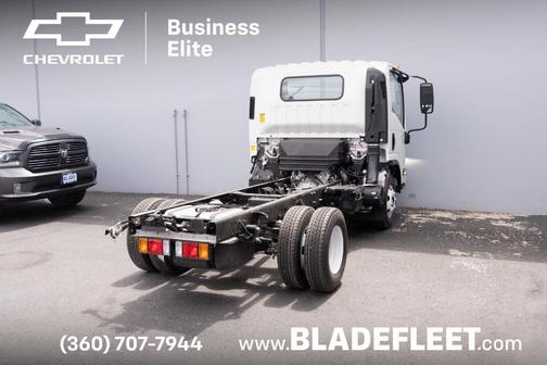 2025 Chevrolet Express 3500 