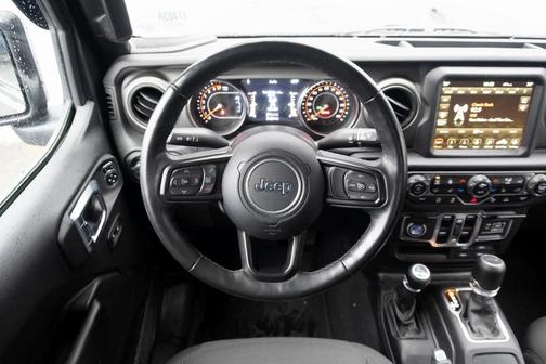 2021 Jeep Gladiator Sport