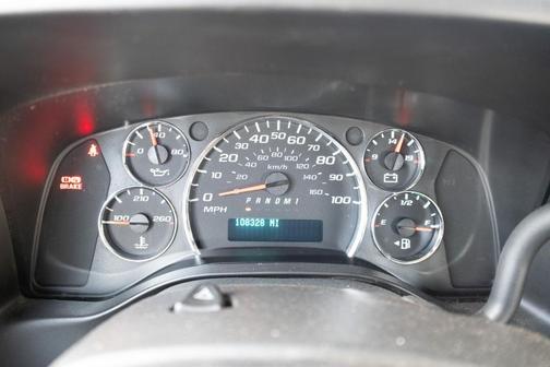 White 2018 Chevrolet Express 2500 Work Van