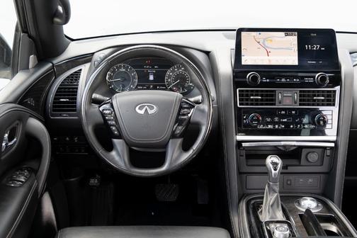 2023 INFINITI QX80 Luxe