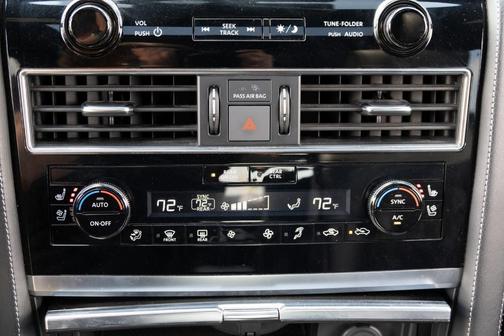 2023 INFINITI QX80 Luxe